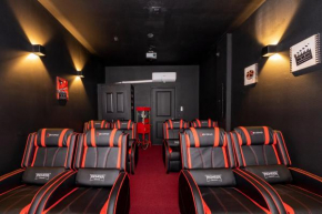 6BD InstaWorthy home pool cine and BBQ near Disney